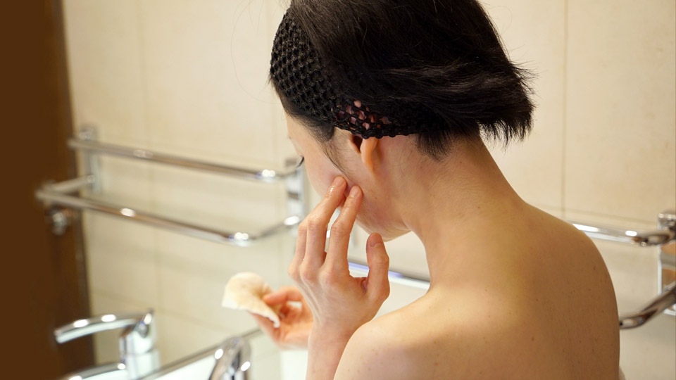 スッピン熟女 〜切れ長美熟女の秘密の素顔〜            シリーズ特設