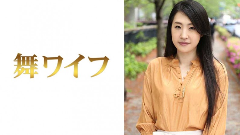 ไม่สามารถแปลชื่อเป็นภาษาไทยได้เพราะเป็นชื่อของบุคคล แต่สามารถอ่านชื่อเป็น 