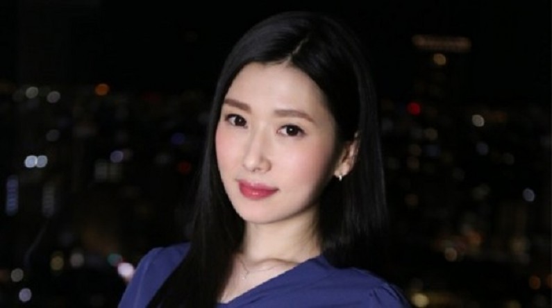 Mita Kaede blue reunion