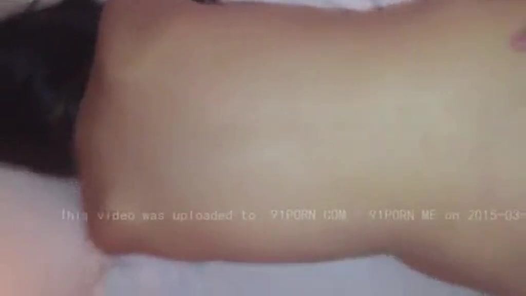 เธอ โดนเย็ดไปคุยโทรศัพท์กับแฟนไป แบบนี้พอผมได้ยินแล้วมีอารมณ์มาก