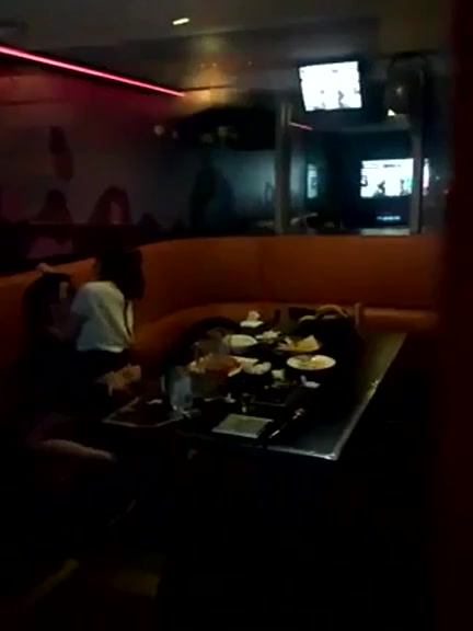 เหมาห้องKTV เยสาวจีน