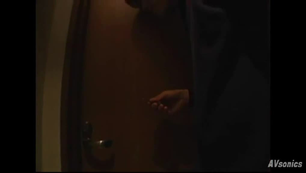 女租客沒錢交房租屋主說跟我做愛(完整版)