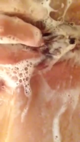 每次洗澡的時候 下面的妹妹就會癢