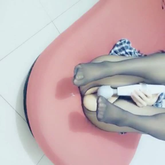 Hairless Goddess! The naked triangle increases libido! Smooth and tender seafood is really delicious: juicy and the best netizens are competing to taste-30