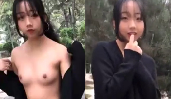 สาวจีนโชว์หีกลางสวยสาธารณะ