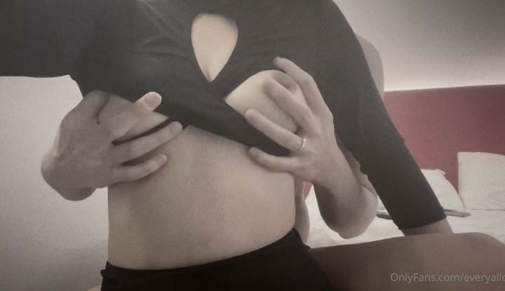 [Korea] Horny housewife O site god everyallday~ enjoying being fucked from behind with a hand squeezing her big breasts