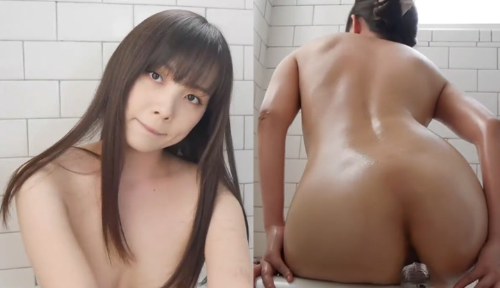 [Japan] Yuna, a top-tier internet celebrity from O site, inserts the whole cock into her bathroom with her big fat ass.