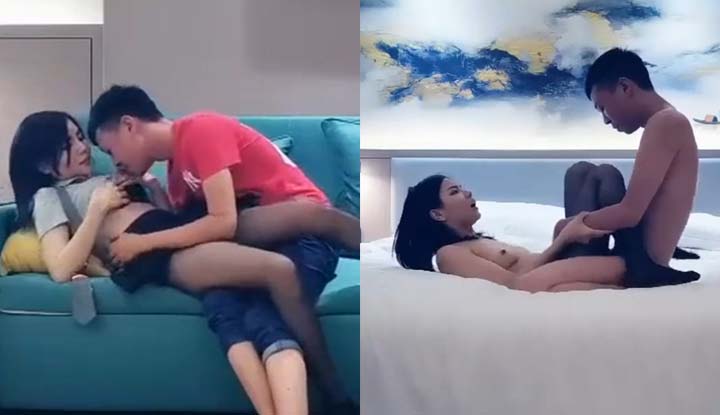 เด็กผู้หญิงในถุงเท้าสีดำและกระโปรงสั้นจูบและลูบคลำหน้าอกอย่างเร่าร้อน จากนั้นหลังจากอาบน้ำ ก็มีเพศสัมพันธ์อย่างรุนแรง ครวญครางและหอบเหนื่อยอย่างเย้ายวน!