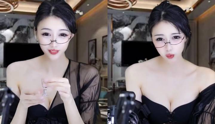 เลขานุการหญิงสอนคุณวิธีเลื่อนตำแหน่ง – การดื่มนิดหน่อยและโชว์ไหล่เล็กน้อยจะทำให้เจ้านายยิ่งมีความสุขมากขึ้น