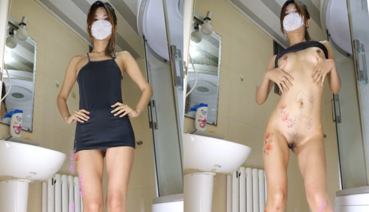 เซียงลิ่งเทพธิดาสมบูรณ์แบบ กำลังแสดงการเต้นรำที่ร้อนแรง ในขณะที่เธอกำลังพ่นน้ำในห้องน้ำ