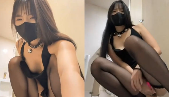 the good-looking outdoor anchor xiao-lin wore open-crotch black stockings. in pursuit of excitement, she masturbated with props in the men's bathroom and made her abalone flooded with vaginal fluid!