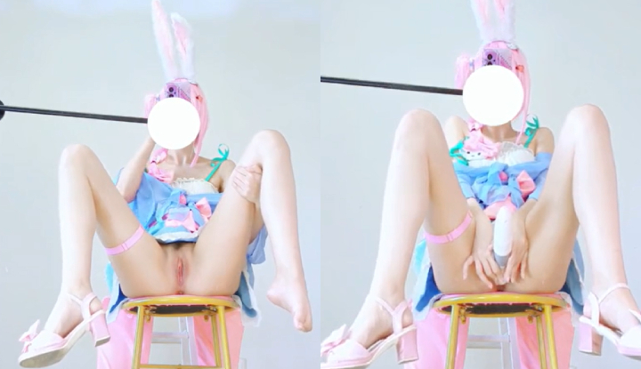 cosplayer fuli ji yu yu yao's self-shot video transforms into gongsun li from honor of kings, showing off her beautiful legs and figure from all angles, 360 degrees!