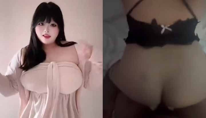 two tiktok influencers love each other, taking private nude photos: a little plump, big boobs, big butts, doggy style leading to the girl riding the cock on top, inserting from behind, pounding hard until the ass waves!