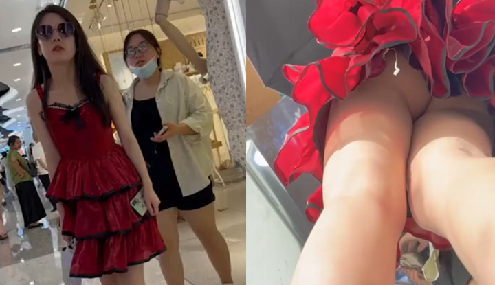 นักช้อปที่มองหาของราคาถูกเสี่ยงชีวิตเพื่อแอบถ่ายภาพนักศึกษาสาวสวยในชุดเดรสสีแดงที่กำลังช้อปปิ้งโดยไม่สวมบรา แต่กลับถูกทำร้ายอย่างโหโหดเหี้ยมและอวัยวะเพศหญิงที่สวยงามของเธอก็ถูกเปิดเผยอย่างหมดเปลือก!