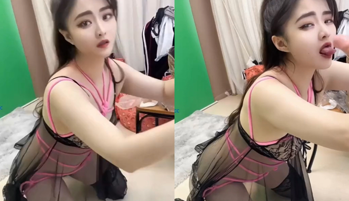 น้องสาวสุดน่ารักของฉันกำลังกระหายน้ำมาก รีบเอาอวัยวะเพศของคุณออกมาเพื่อสนองความต้องการของเธอหน่อย