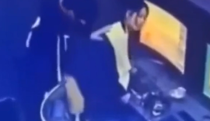 hunan xueyang internet cafe: secret surveillance video of student couple leaked! a stunningly beautiful, slender girl with a perfect figure is brutally fucked by her boyfriend – intense action!