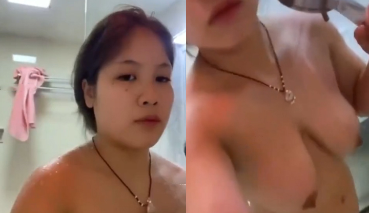 lonely mom wants to take a bath with you.