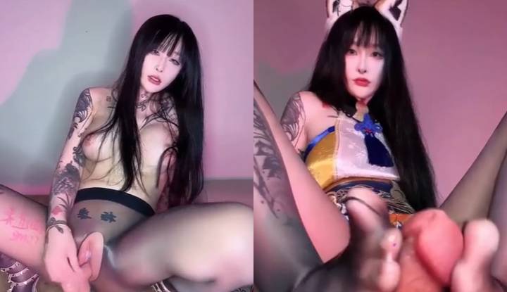 เล่นบทเป็นลูกแมวใส่ถุงน่องสีดำ โคลสอัพหีเย็ดน้ำตาไหลที่ยั่วยวนคุณ