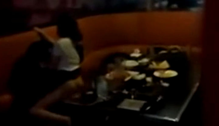 路過KTV包廂偷窺現場版激情愛情動作片