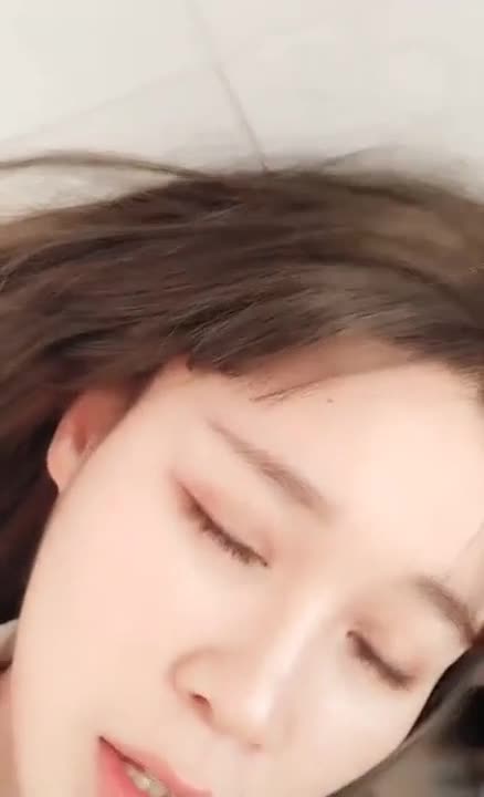 อยากเย็ดหีหนูต้องจ่าย400 พี่ชายยอมหรือเปล่า