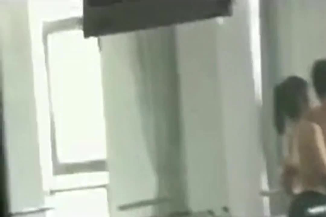 คลิปหลุดเด็กมอปลาย!! เล่นเสียวกันที่ห้องทดลอง ระวังอาจารย์เห็นน่ะครับ