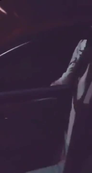 อยู่ดีๆก็มีสาวแก้ผ้ามาโบกรถผม จะรออะไรล่ะครับ!