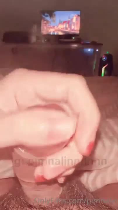 (OnlyFans) Pimnalin น้องพิมนอนชักว่าวให้ผัวจนผัวมีอารมณ์ทนไม่ไหว