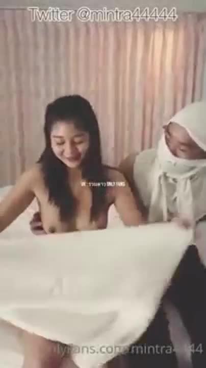 (ไทย) คลิปหลุด น้องมิน mintra4444 สาวขี้เงีย่น โดนรุมเย็ด 3-1 นั่งมอมเหล้าสาวจนเมา