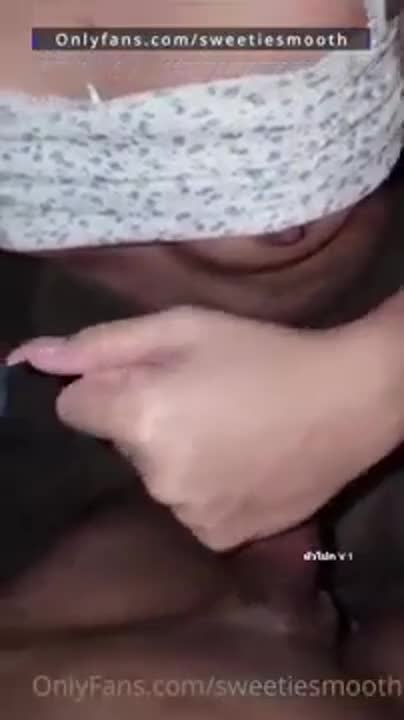 A pair of gods leaked from smoothies before taking him to the hotel to fuck her pussy like a drunk