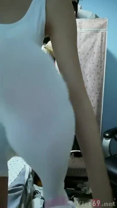 (เวียดนาม) คลิปโป๊ เป็นคนน่าเย็ดแต่ไม่ตลอด