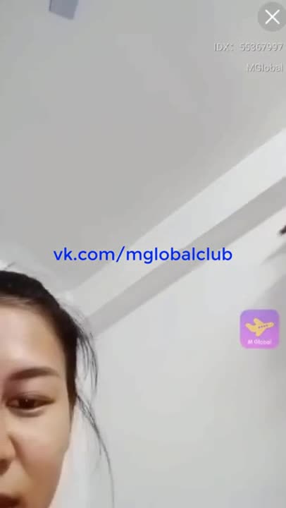 Nong Smile IDX-55367997, a cool girl who spreads her legs and masturbates to tell a story about a very good thing.
