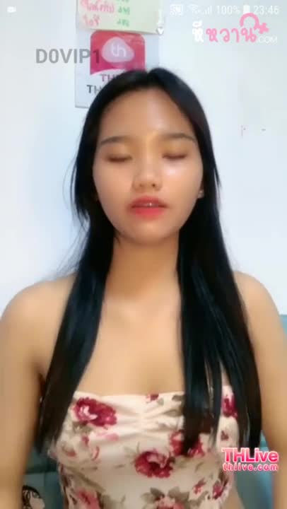 (ไทย) คลิปโป๊คลิปหลุดไลฟ์สด ThLive สาวไทยโชว์ของดี นั่งเกี่ยวหีออกกล้อง หุ่นสวยนมเป็นร่องเลย