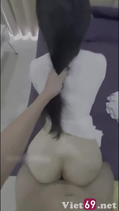 I am a Vietnamese student who loves Western birds.
