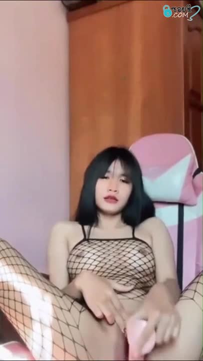(ไทย) คลิปโป๊คลิปหลุดOnlyfans mxbenma22 น้องมีน แต่งชุดถุงน่องตาข่ายช่วยตัวเอง