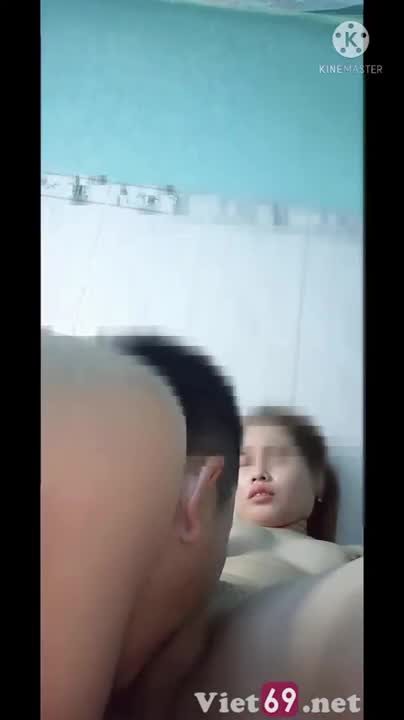 ภรรยารักร้อนเกินไปจึงต้องให้หลับกางเกงใน