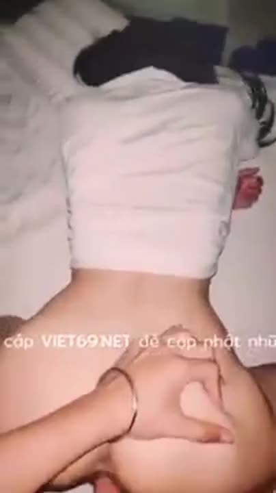 นักเรียนม. เรียนขอให้คุณปิดโทรศัพท์ด้วยค่ะ