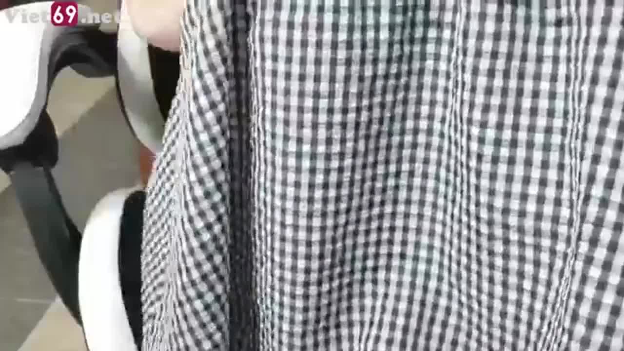 Cute girl in áo dài on the livestream chair - Part 7