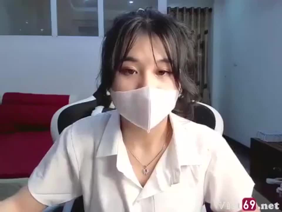 เด็กหญิงใส่ชุดอ่าวน่ารักบนโซฟาสตรีมสด - ภาค 5