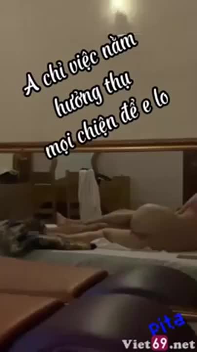 Check out the young butterfly, she likes to be teased before getting laid – Checker Pita