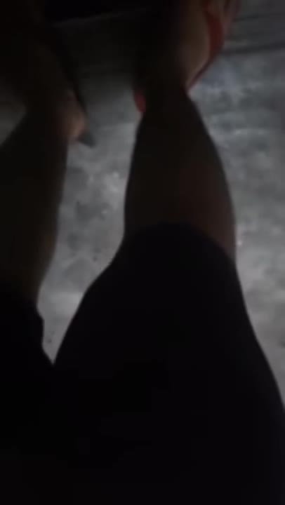 ผ้าคลุมหัวดูดบนบันไดของแฟนเก่า