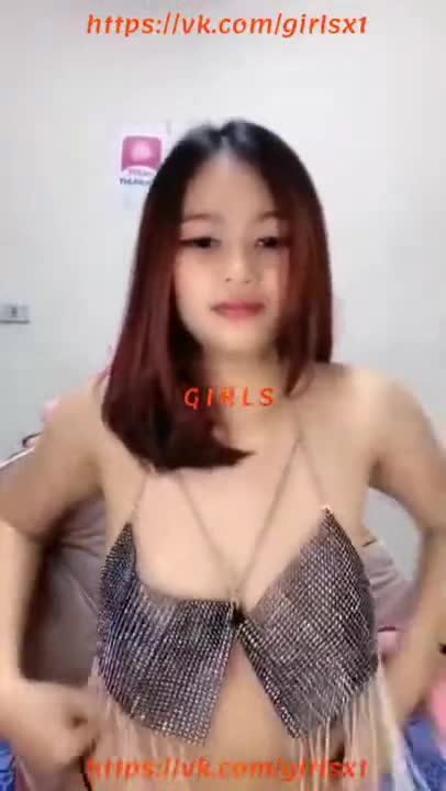 Clip of Nook's leaked video on Mlive, a stunning top-heavy girl who's incredibly naughty. She went live to show off her sexy body in a very seductive manner.