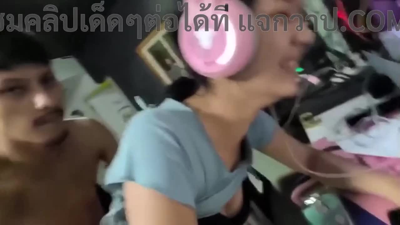 สามีกำลังเล่น FIVEM และดูคลิปโป๊บนทวิตเนื้อหา BEESWINGV2 ในขณะที่เล่นเกม GTA ค่ะ