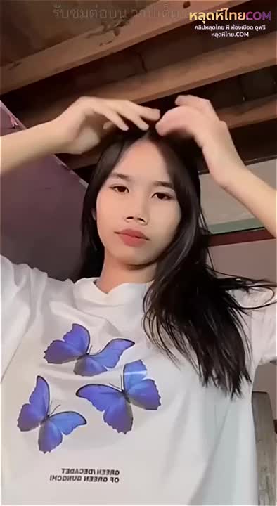วิดีโอโป๊ไทย สาวอีสานคนน้อยส้ม มีรูปร่างดี หน้าอกใหญ่มาก ดูดีมาก นั่งโชว์ช่องคลอสเปลือยมาก แต่ยุ่งกับช่วงเวลาที่มีอวัยวะเพศขึ้นและลงอย่างไม่หยุดเลย