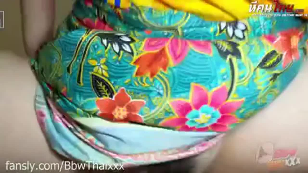 BbwThaixxx is a naughty girl secretly sitting and rubbing herself to help satisfy her desires, the boss walks by and catches her in the act, getting turned on and decides to help fulfill her needs.