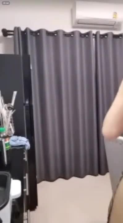 สาวใหญ่ไลฟ์โชว์สดเพลิดเพลิน เยี่ยมมากเลยค่ะ