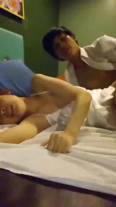 ผู้หญิงถูกเย็ดให้รุนแรงจนเกือบหักใจ การเย็ดกันอย่างแรงไม่หยุด กระทำที่ทำให้ช่องคลอเข้าในหีสาวไทยบ้านๆ 